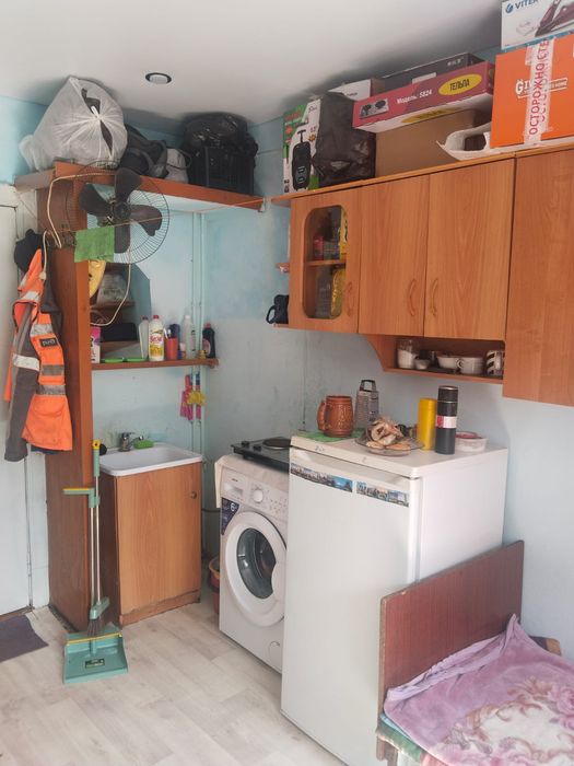 Продам комнату в общежитии в районе Колхозного