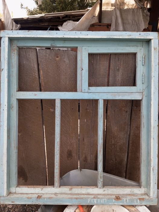 Продам оконную раму