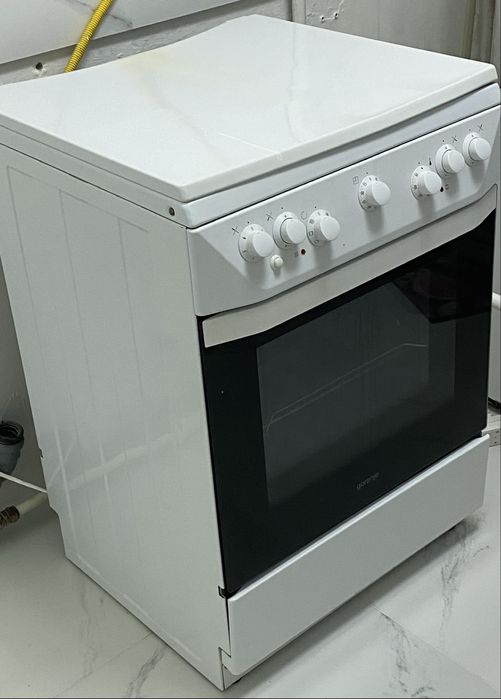 Продам газовую плиту