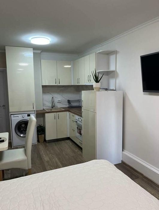 Дава се под наем Едностаен апартамент в София, Малинова долина - 30 кв.м за 399 € - Снимка #1