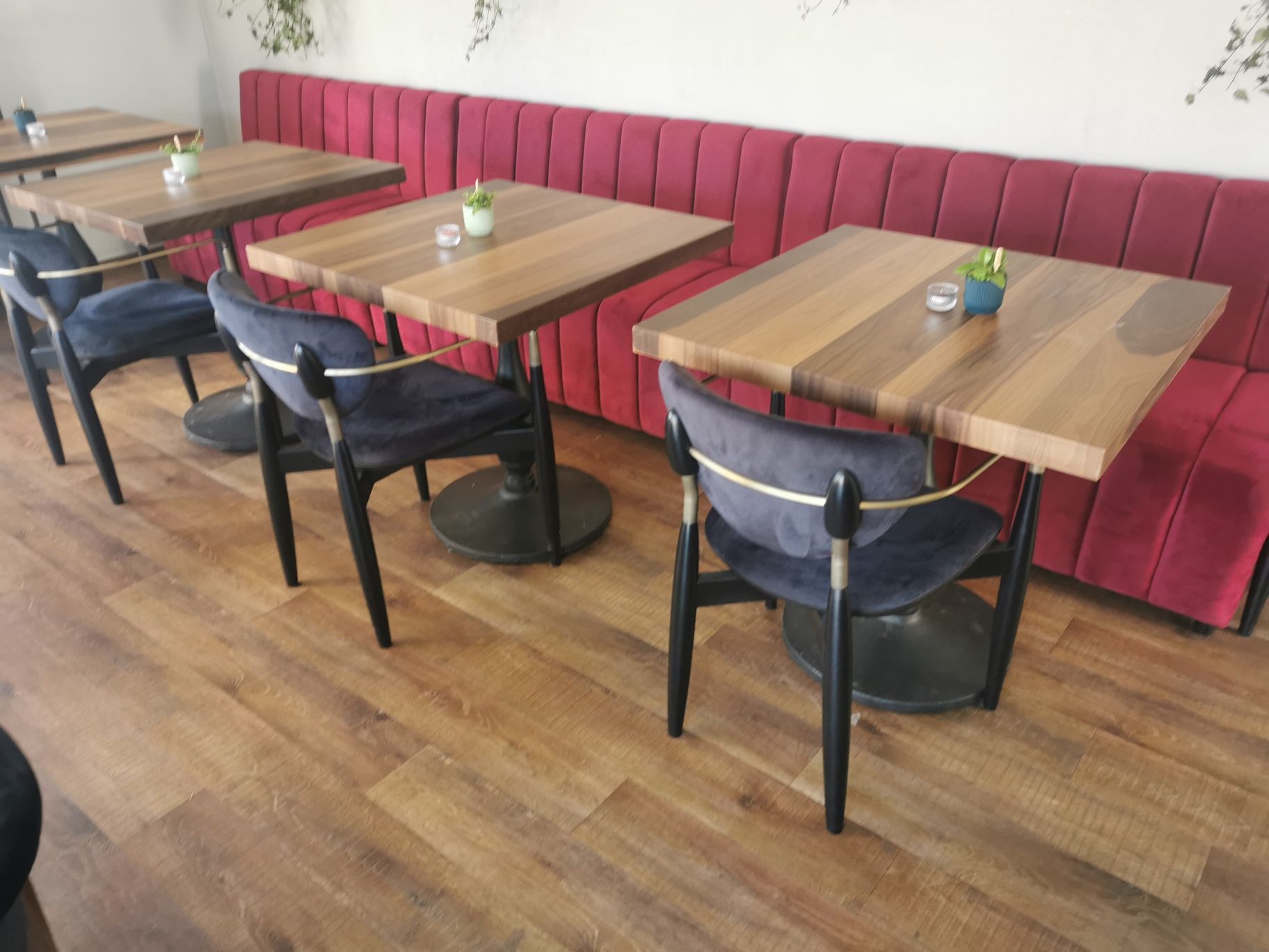 mobilier cafenele bar club restaurante
