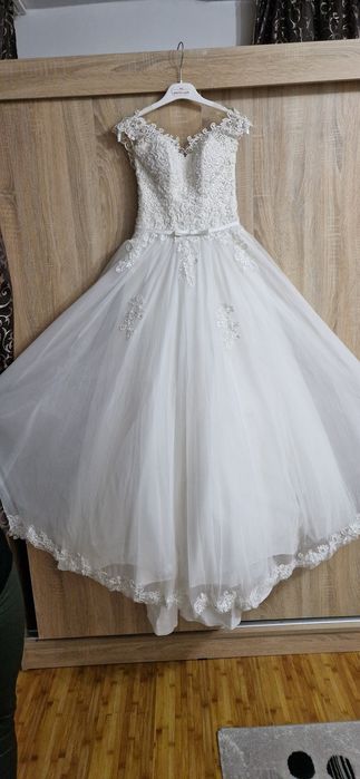 Vând rochie de mireasa