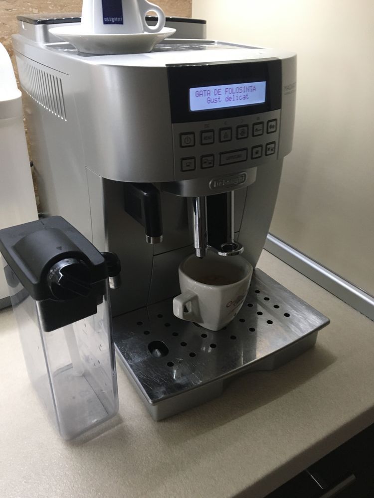 Espressor automat De'Longhi Magnifica S Cappuccino ECAM 22.360.W