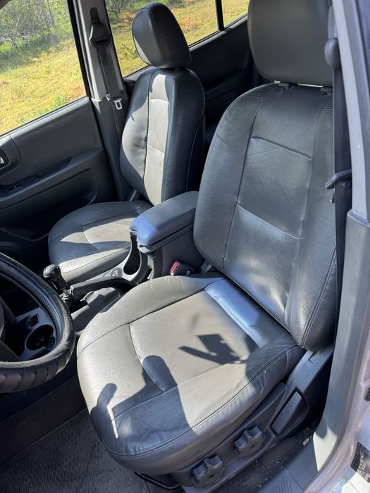 Продавм Hyundai santa fe 2.4