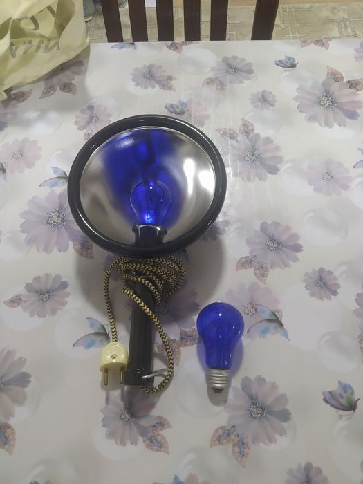 Синяя лампа ультрафиолета