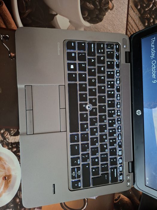 HP EliteBook 725 G2 – бизнес лаптоп в отлично състояние, ползван само