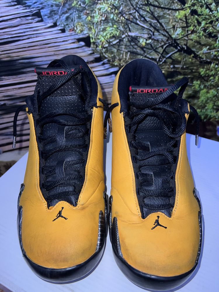 Jordan retro 14 yellow ferrari 40.5