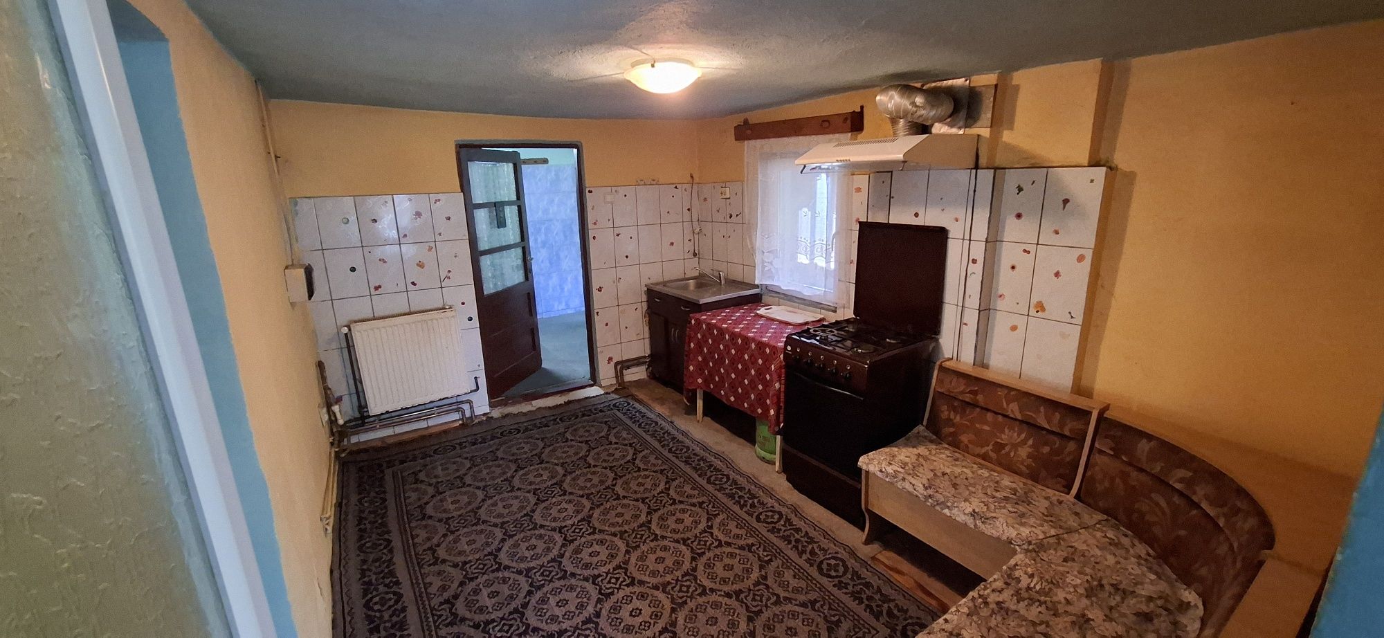 Casa cu teren de vânzare