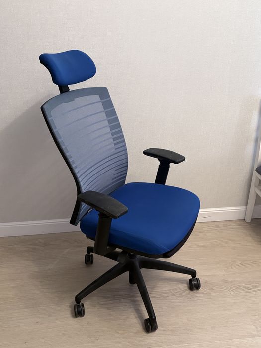 Компьютерное кресло