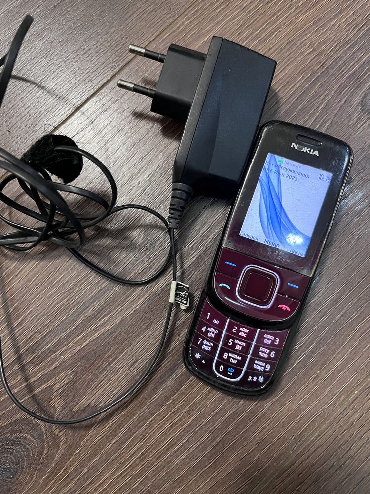 Nokia с зарядкой