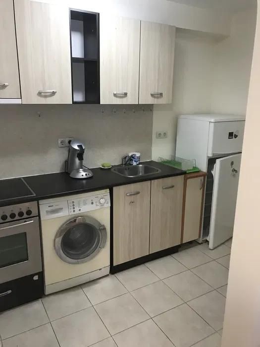 Дава се под наем Двустаен апартамент в Пловдив, Христо Смирненски - 65 кв.м за 325 € - Снимка #2