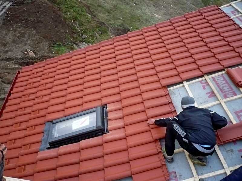 Reparatii Acoperisuri - Terase din lemn - Mansardari - Montaj Tigla