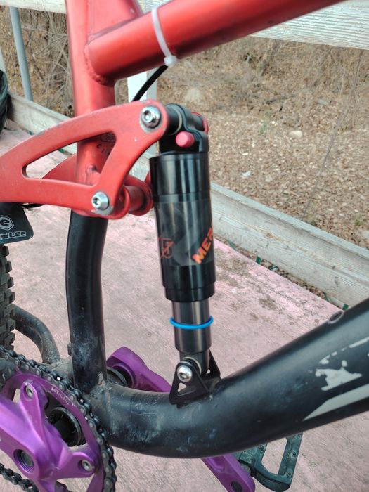 Воздушный амортизатор на велосипед 200мм