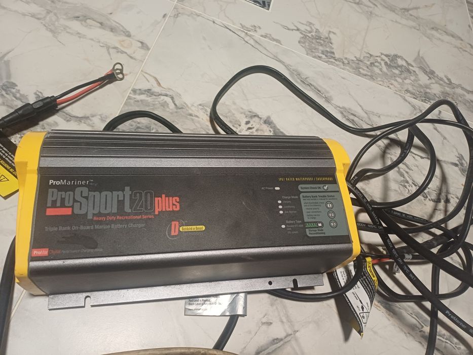 Incarcator/Redresor Baterii ProMariner 20Plus, 3 bancuri