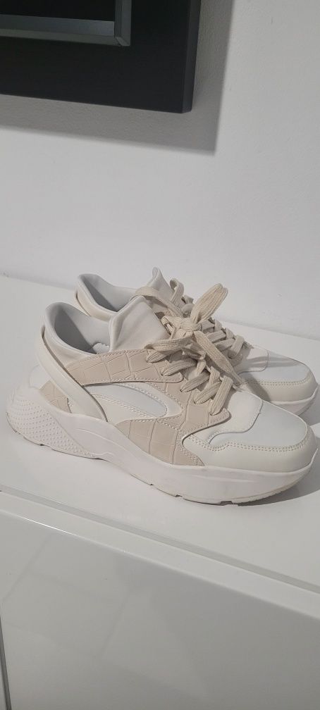 Adidasi femei H&M 38