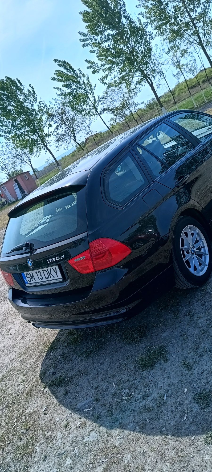 BMW 320d  2011.11.