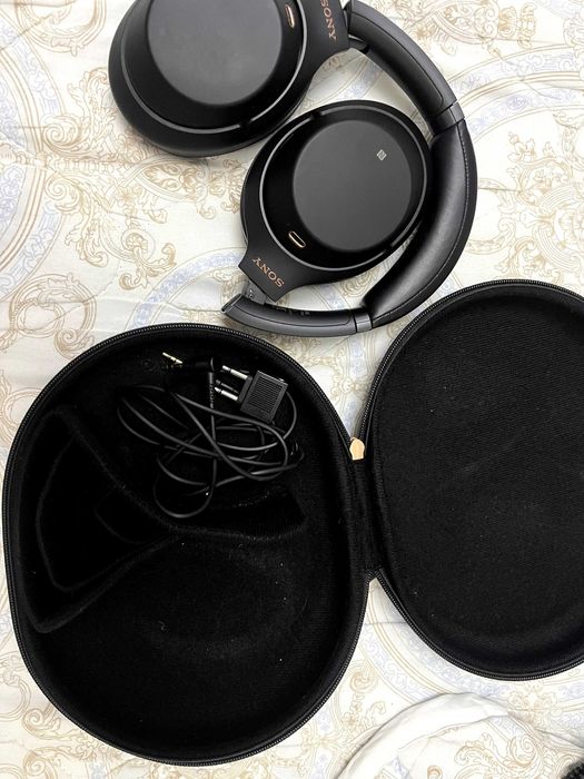Наушники полноразмерные Sony WH-1000XM2