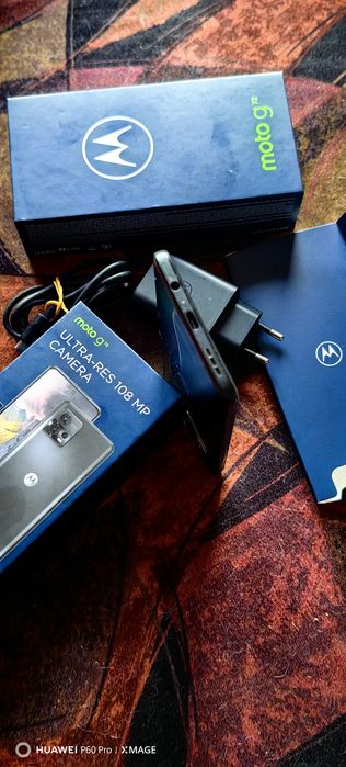 MOTOROLA G72-Перфектно състояние.Пълен комплект