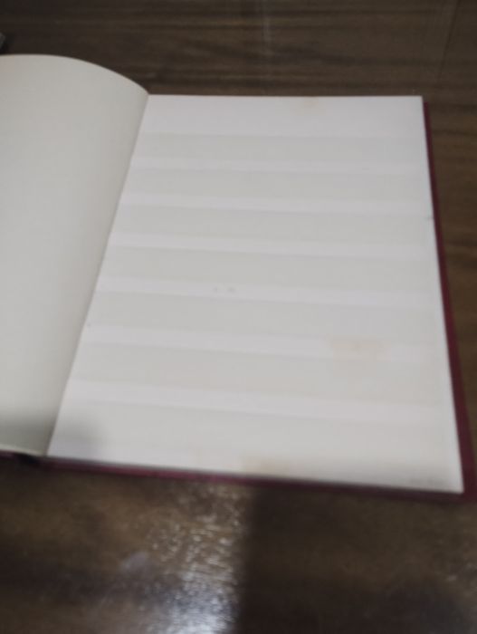 Класьори за марки