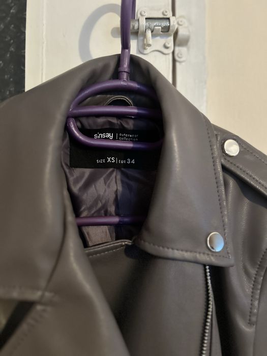 Бежаво Кожено яке - XS