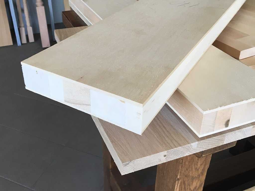 Elemente stratificate din lemn masiv pentru usi, ferestre, mobilier
