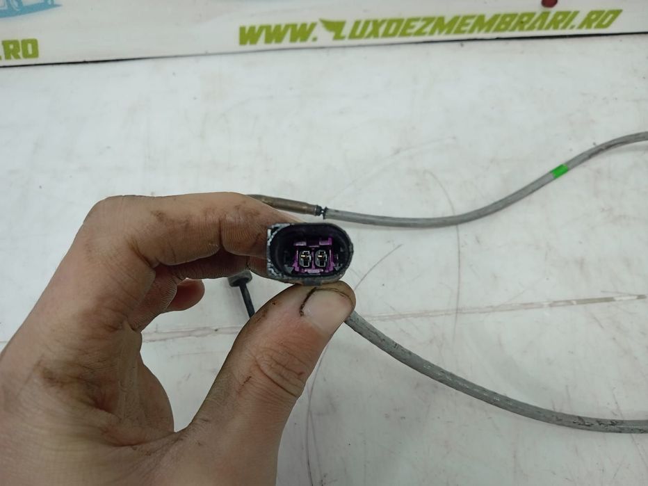 Senzor temperatura 2.0 tdi crlb 04L906088BL Skoda Octavia 3