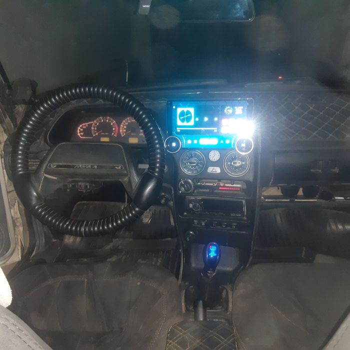 Lada 21099 satiladi