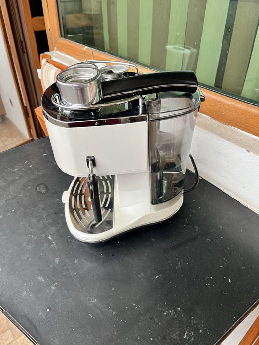 Кафе машина DELONGHI в гаранция
