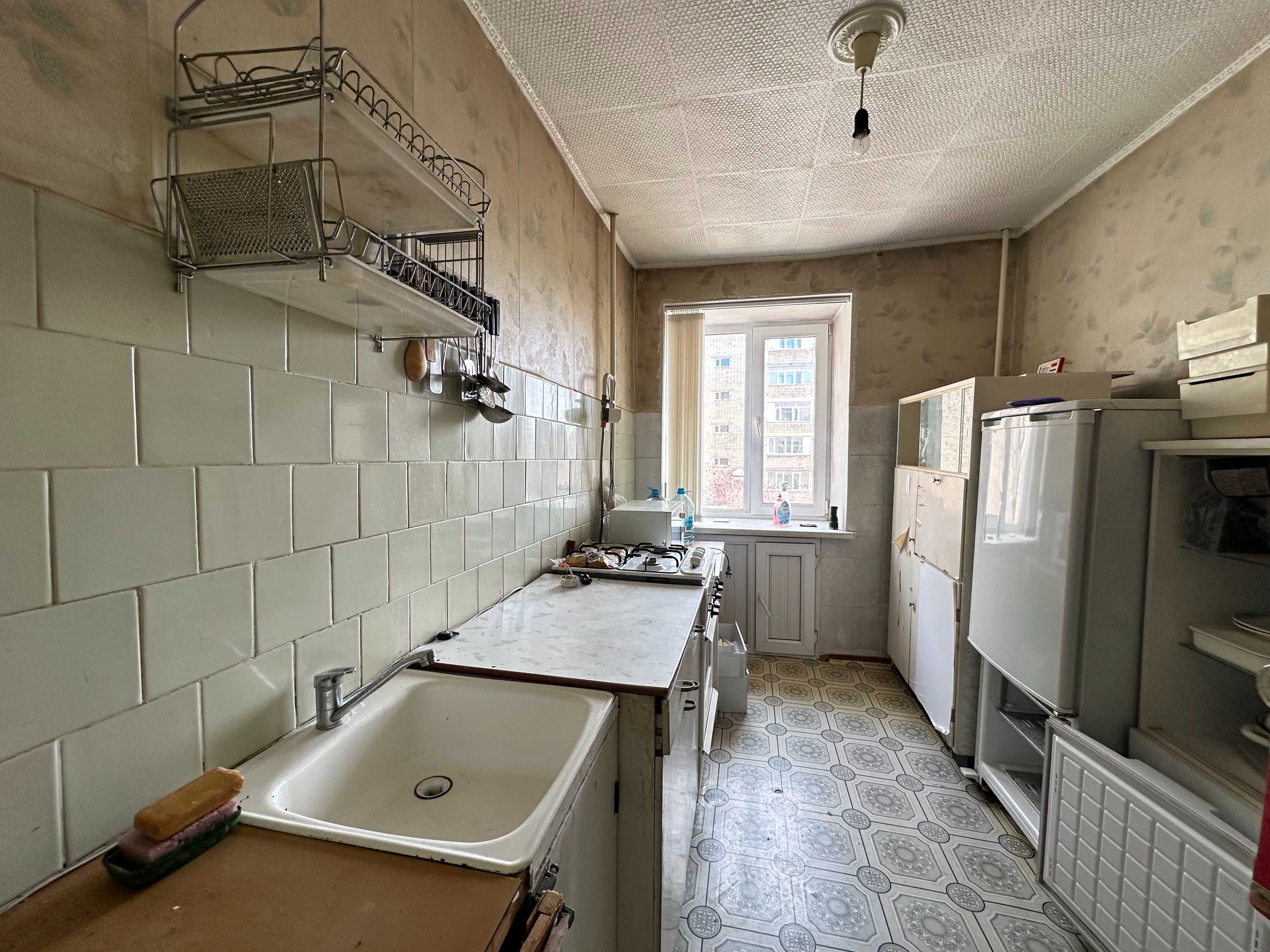 Двухкомнатная 54 м². Крамского 44/2. Кирпичный дом. 2-ой этаж из 5-ти