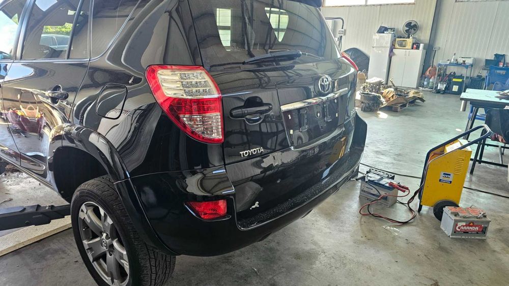 Piese din dezmemebrari pt Toyota Rav4 2.2D 150cp cv automata 2009-2012