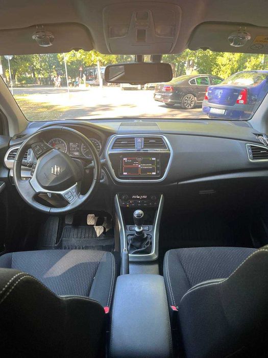 DE VANZARE Suzuki SX4 S-Cross 1.4i
