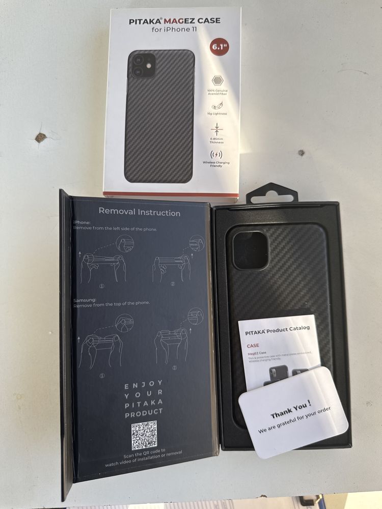 Чехол Pitaka на iPhone 11