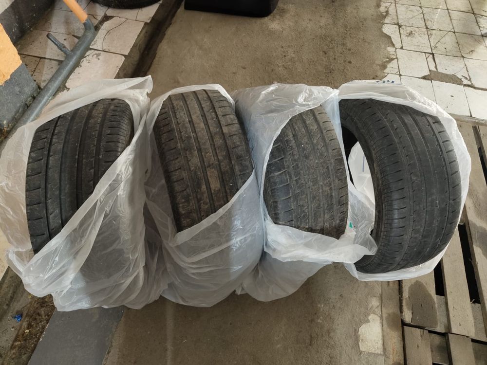 Продам резину 255/45 r18