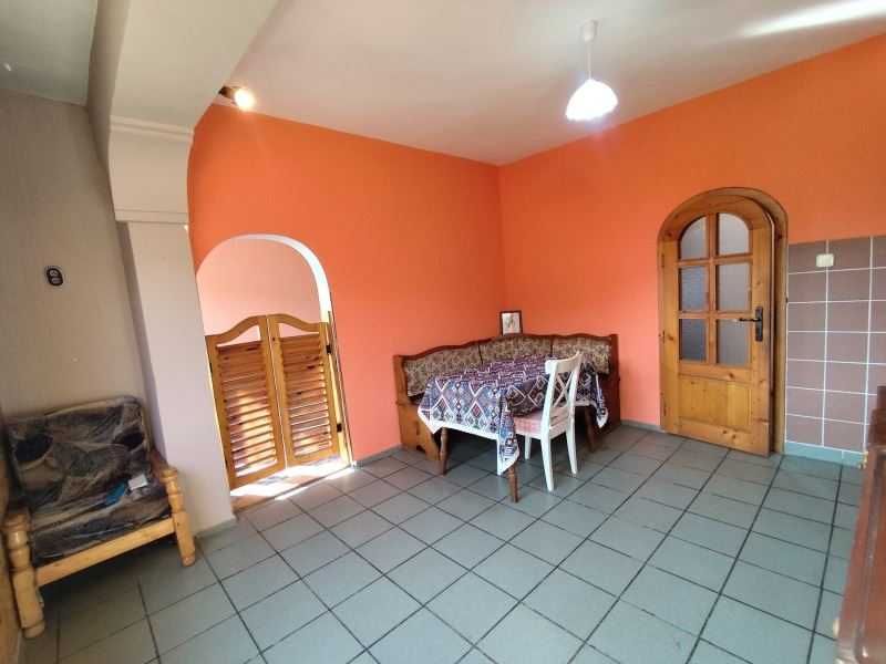 Продава се Двустаен апартамент в Перник, Рено - 74 кв.м за 1161 €/кв.м - Снимка #7