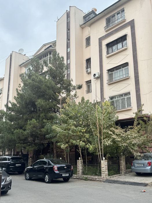 Продается 2 комнатная банковская квартира на Дархане своя