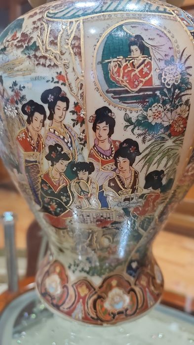 Vaze porțelan cu capac