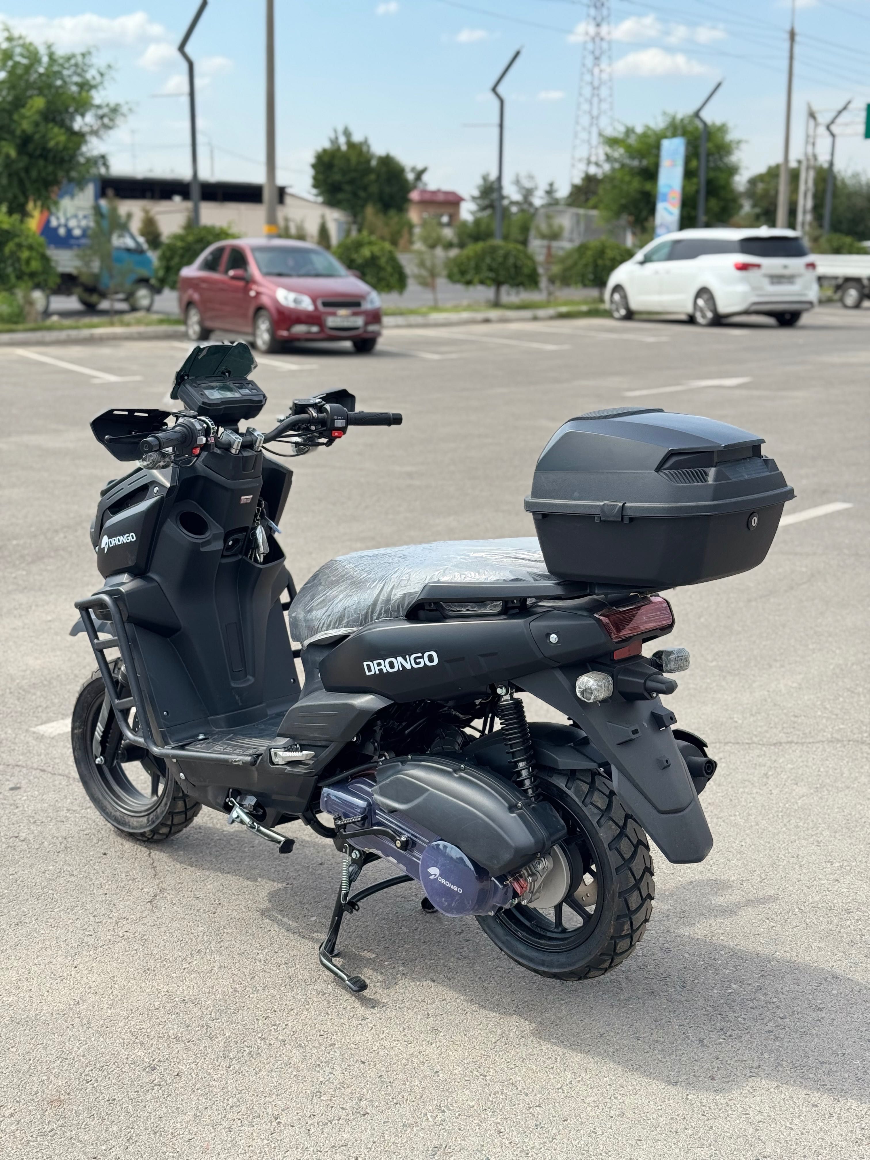 Tank benzinli Skuter Yangi magazindan garantiya T19