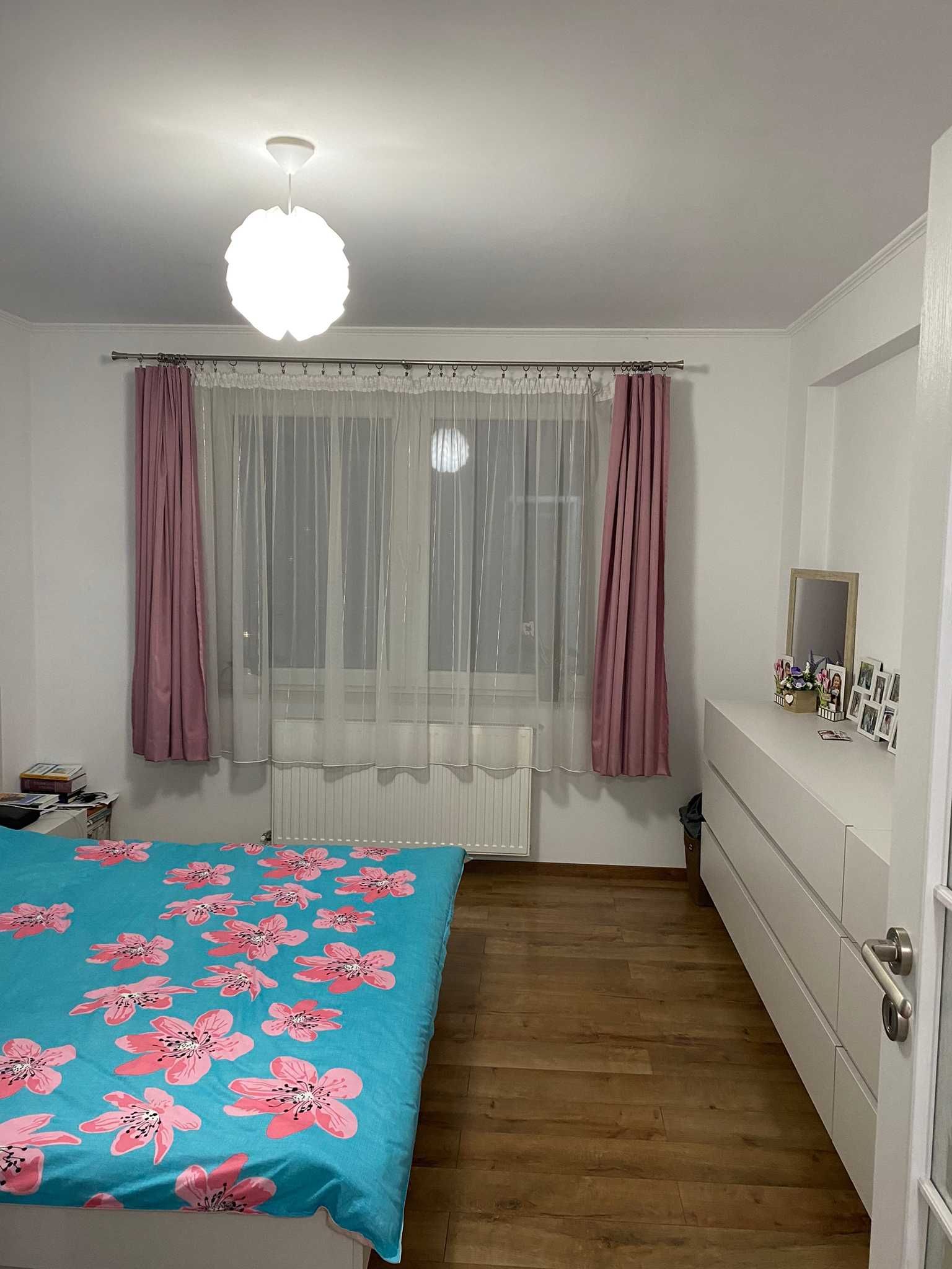 Persoana Fizica vand apartament pe strada Crinului, Nr 26A.