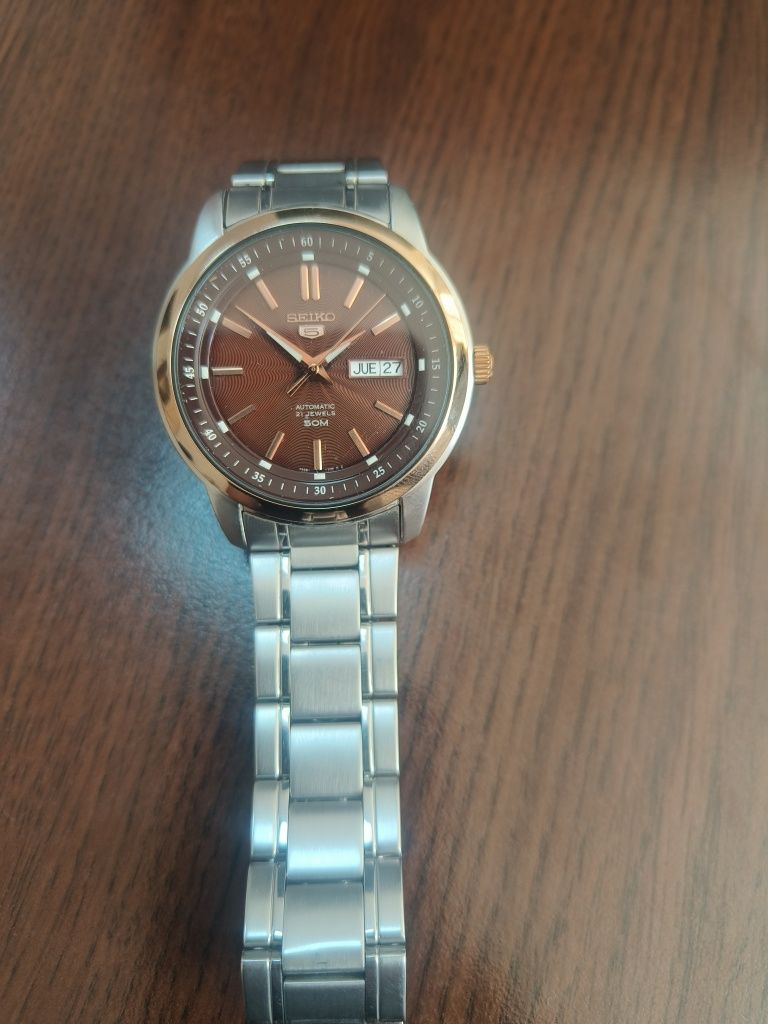 Часовник seiko 5