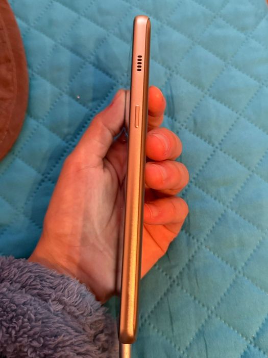 Vând Samsung A8, stare foarte bună