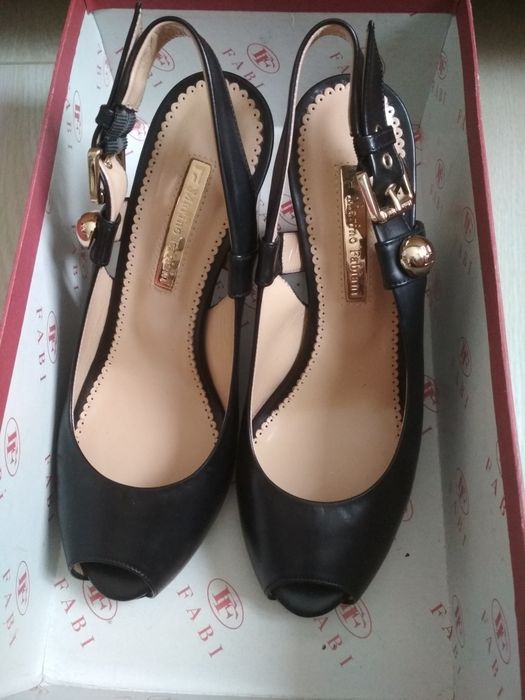 Новые босоножки, брендовые, оригинал