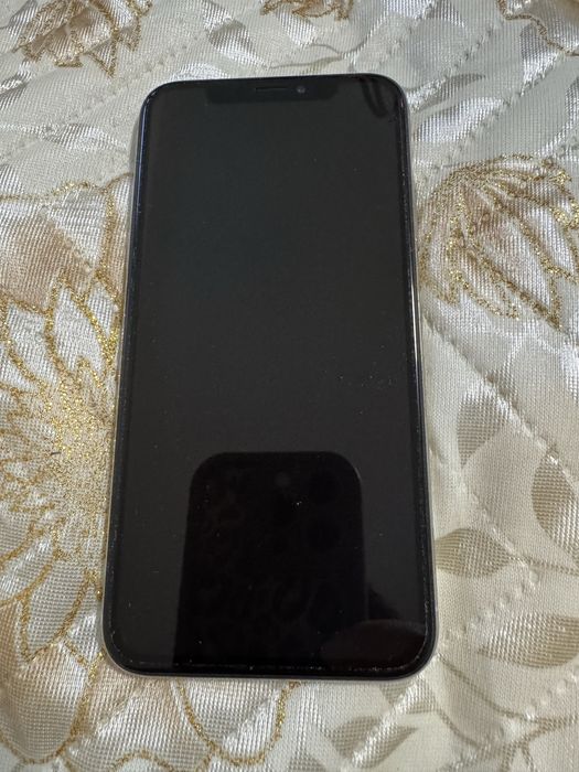 Iphone Х 256GB ползван само с калъф и протектор