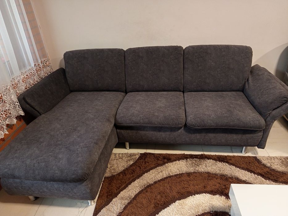 Vând colțar in stare foarte bună