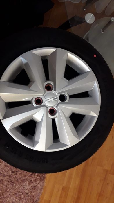 Jante 185 65 15 nokian dacia logan 3 sandero III lodgy dokker