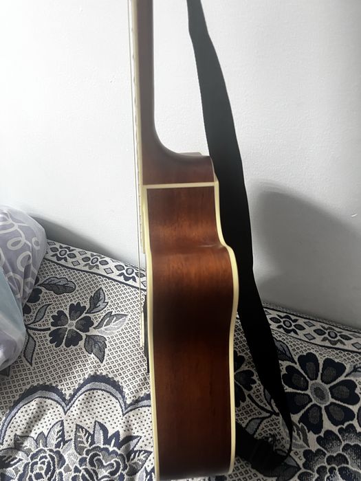 Гитара Adagio срочно продается