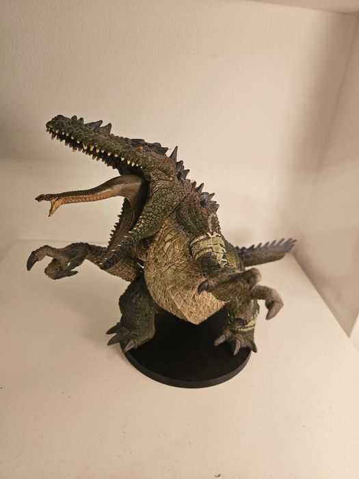 Vand diverse figurine originale de colectie