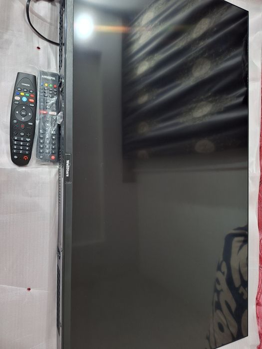 Смарт телевизор WellStars 43" Диагональ, Full HD голосовой поиск