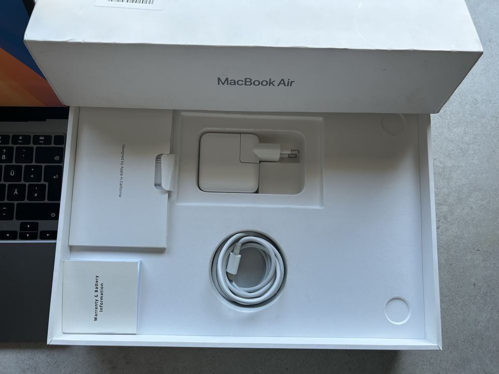 Apple MacBook Air 2020 M1, 256GB, 8GB , 100% baterie