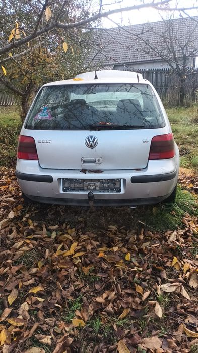 Golf 4 pentru piese