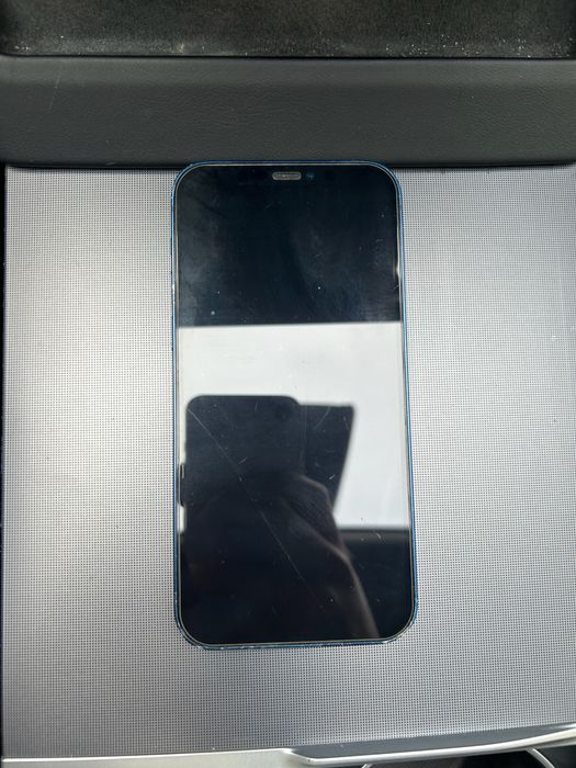 Iphone 12 utilizat